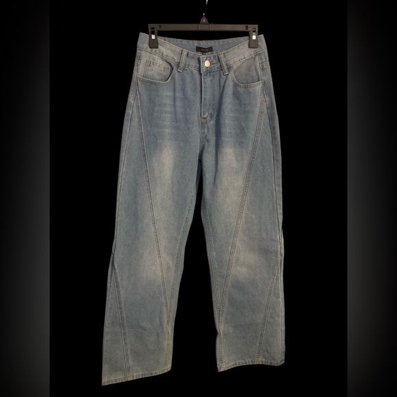 MICAS Women's Light Wash Blue Jeans size S NWT - Picture 2 of 6